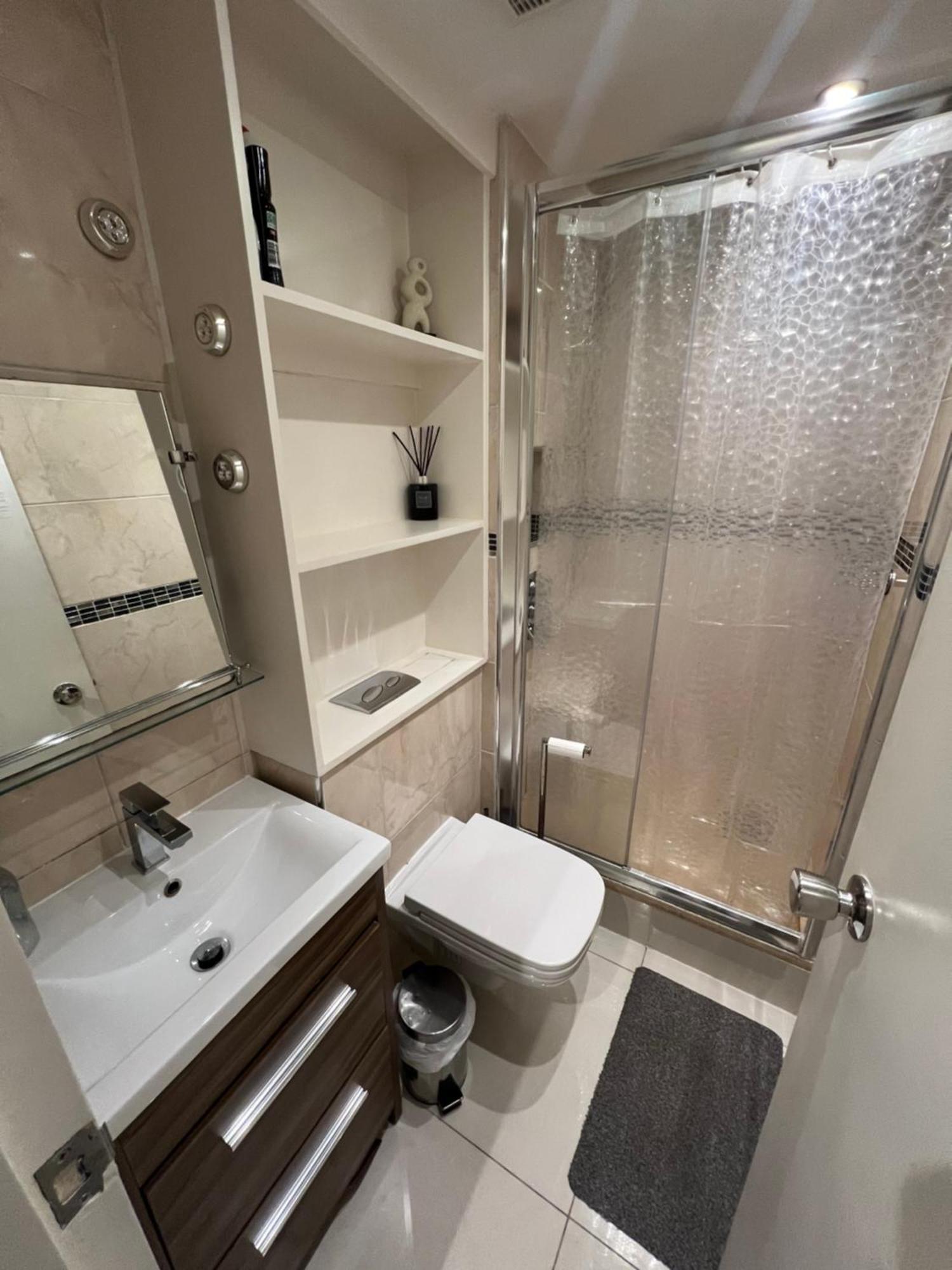 Lovely Chelsea Entire Apartment London City エクステリア 写真